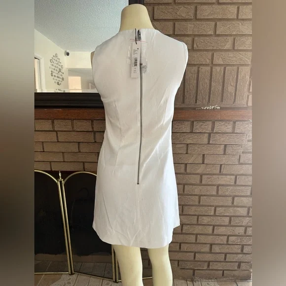 Alice + Olivia by Stacey Bendet White Mini Dress with Red Floral Design - Picture 8 of 13